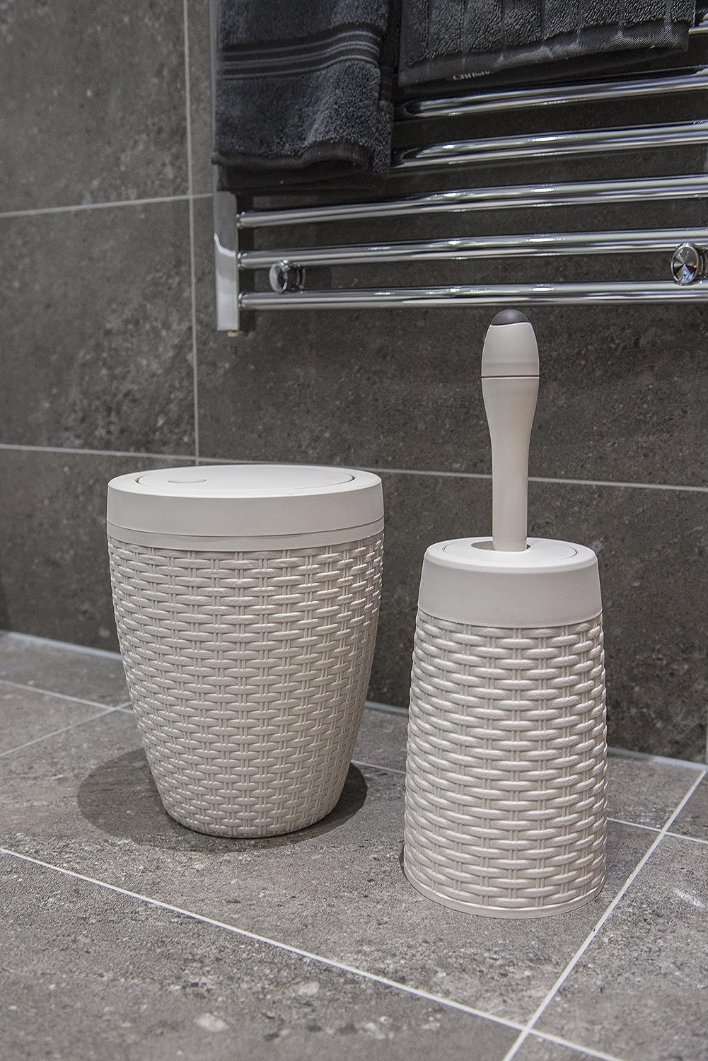 Addis Rattan Closed Cream Toilet Brush Set - NWT FM SOLUTIONS