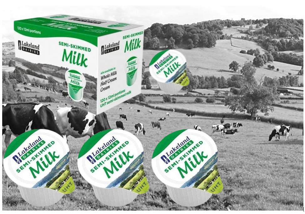 Lakeland Semi Skimmed (Green) Milk Jiggers 120's