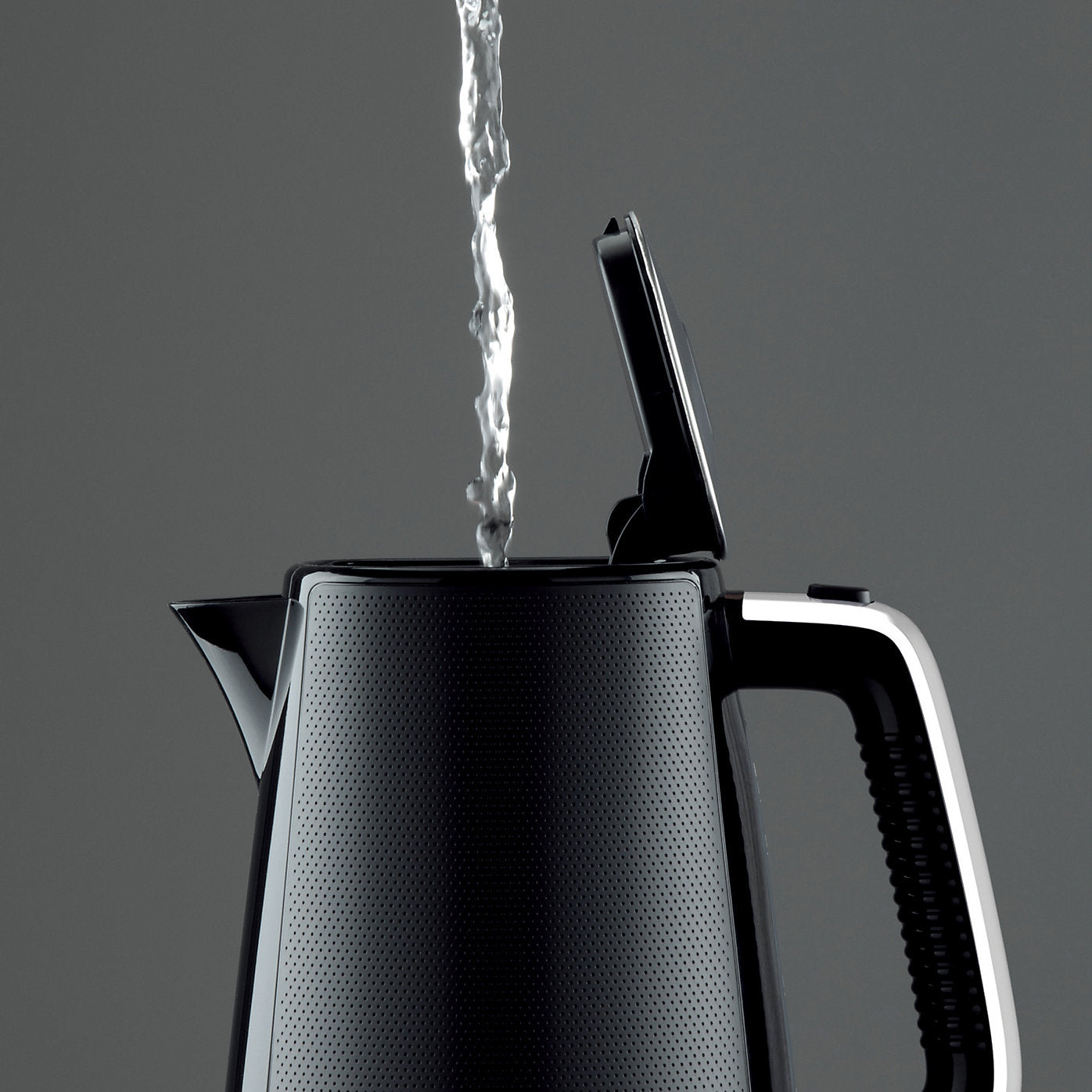Daewoo Stirling Jug Kettle 1.7L Cordless Swivel Base 3KW Rapid Boil Black SDA2630GE