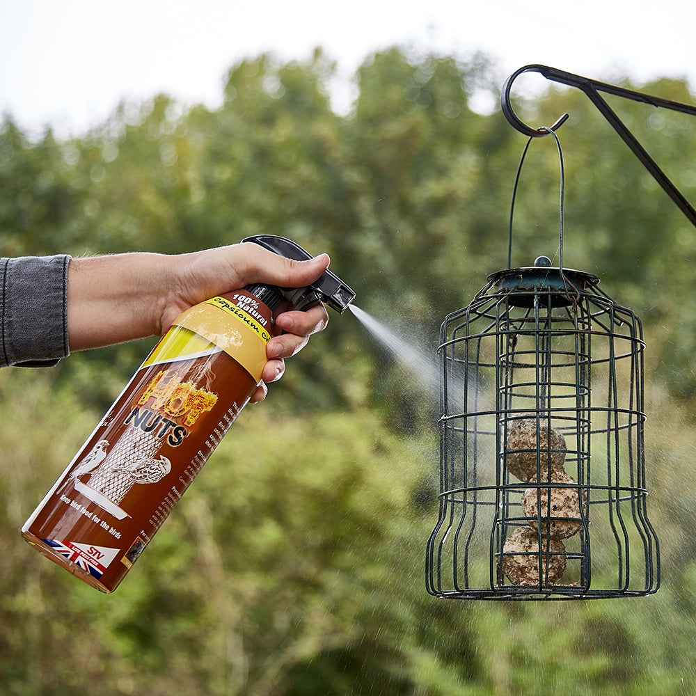 The Big Cheese Hot Nuts Grey Squirrel Deterrent Spray €“ 1 Litre
