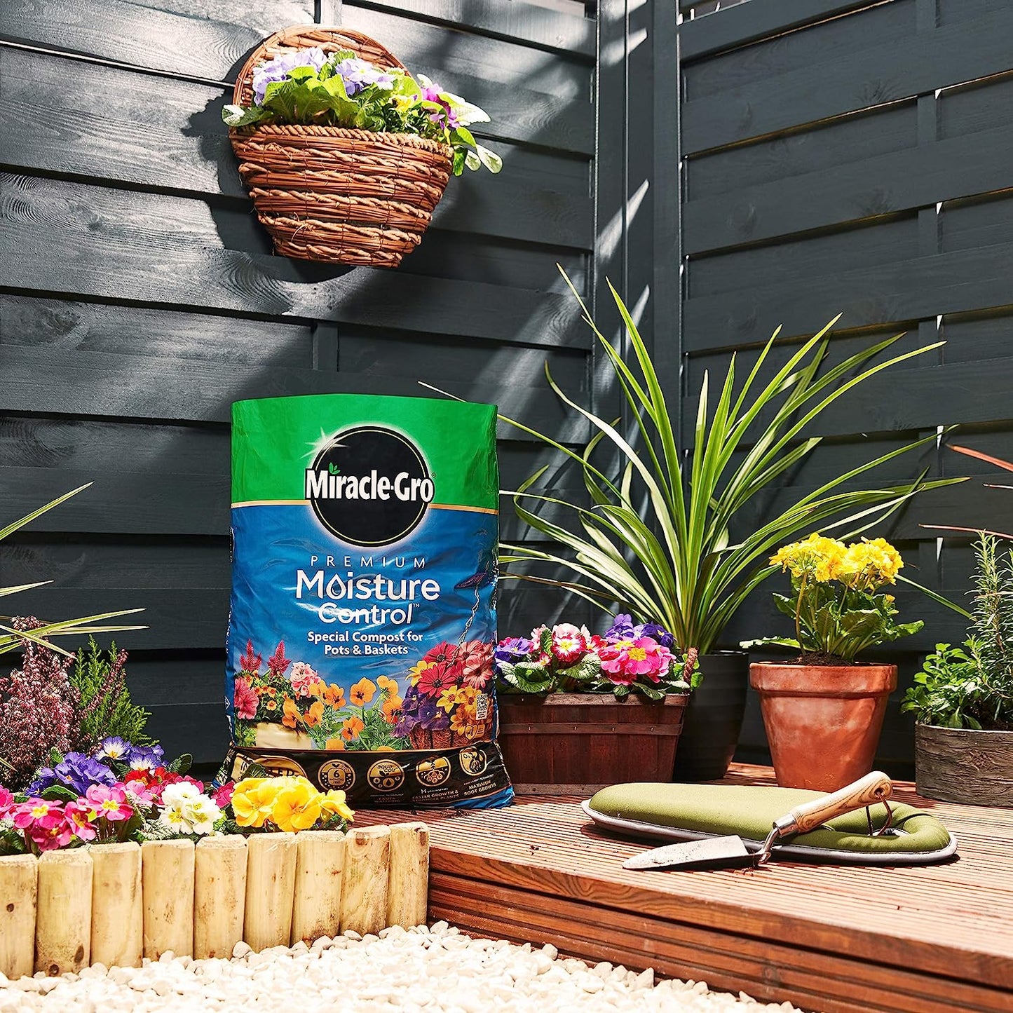 Miracle-Gro Premium Moisture Control Potting Compost 10 litre