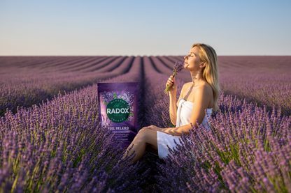 Radox Bath Crystals Feel Relaxed 900g