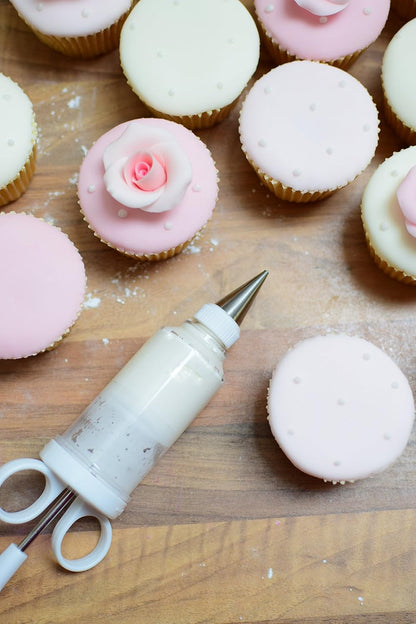 Tala Icing Syringe Set With 6 Nozzles,White,Icing Syringe With 6 Nozzles