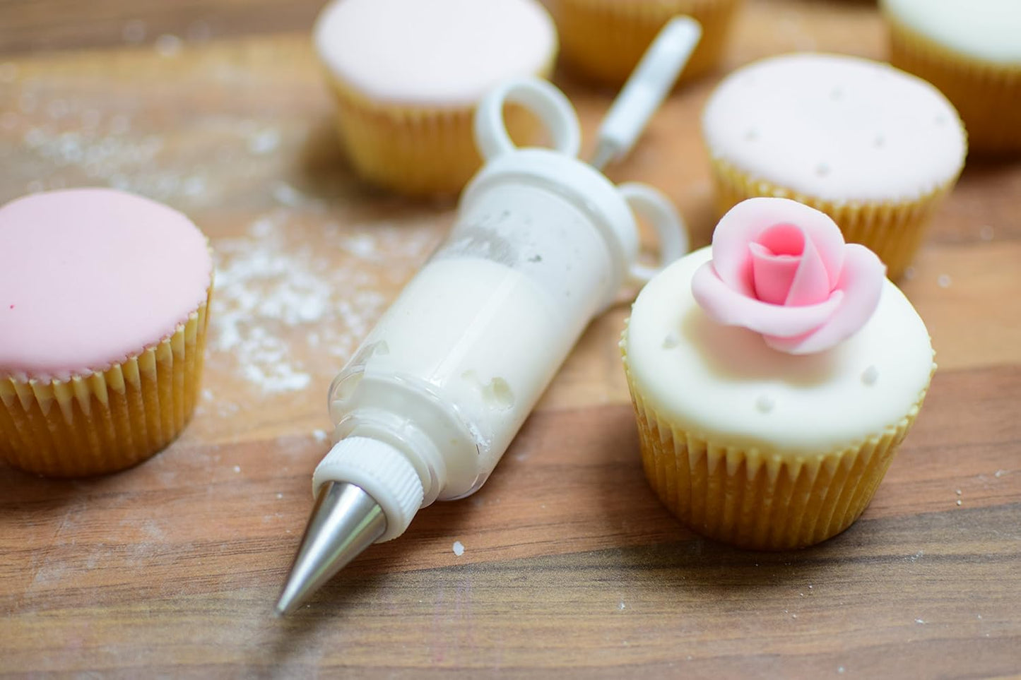Tala Icing Syringe Set With 6 Nozzles,White,Icing Syringe With 6 Nozzles