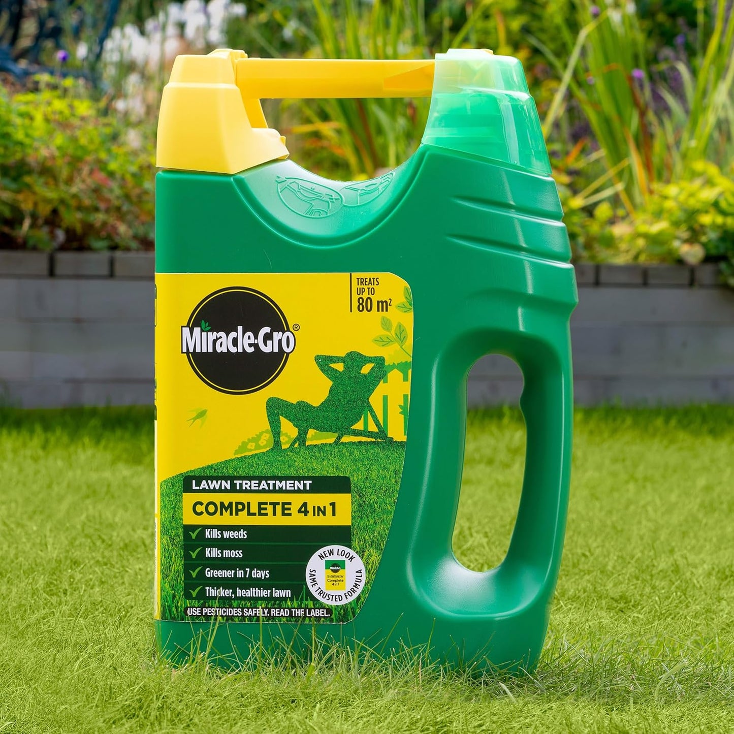 Miracle-Gro Evergreen Fast Green Lawn Food, Spreader, 80 M2 (Child And Pet Friendly)