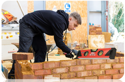 Hilka Tools Heavy Duty Spirit Level 12" (300mm) | Tough Aluminium Frame