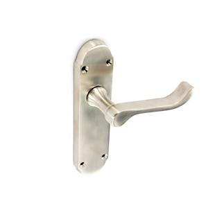 Br Nickl Shaped Latch Hndl S2731