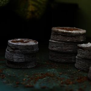 Coircoins (Plugs) - 42Mm Pack Of 50 Coircoins | Plant Starter Pellets