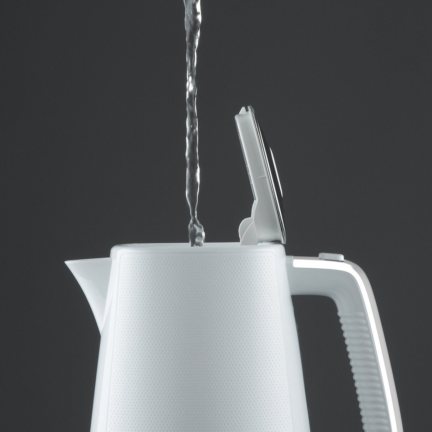 Daewoo Stirling Jug Kettle | 1.7Litre | Cordless Swivel Base | 3KW with Rapid Boil |  White