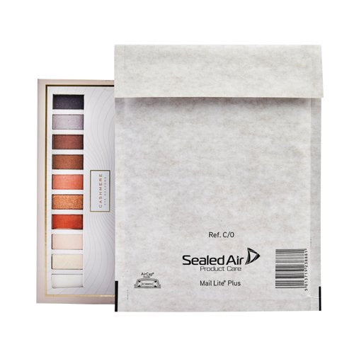 Sealed Air + Bubble Lined Postal Bag Size C0 150x210mm Oyster White (Pack of 100) 103025663