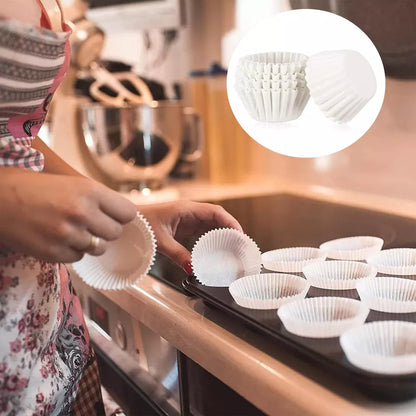 Caroline Plain White Muffin Cake Cases - Tub Of 50 Large (8Cm X 4Cm)