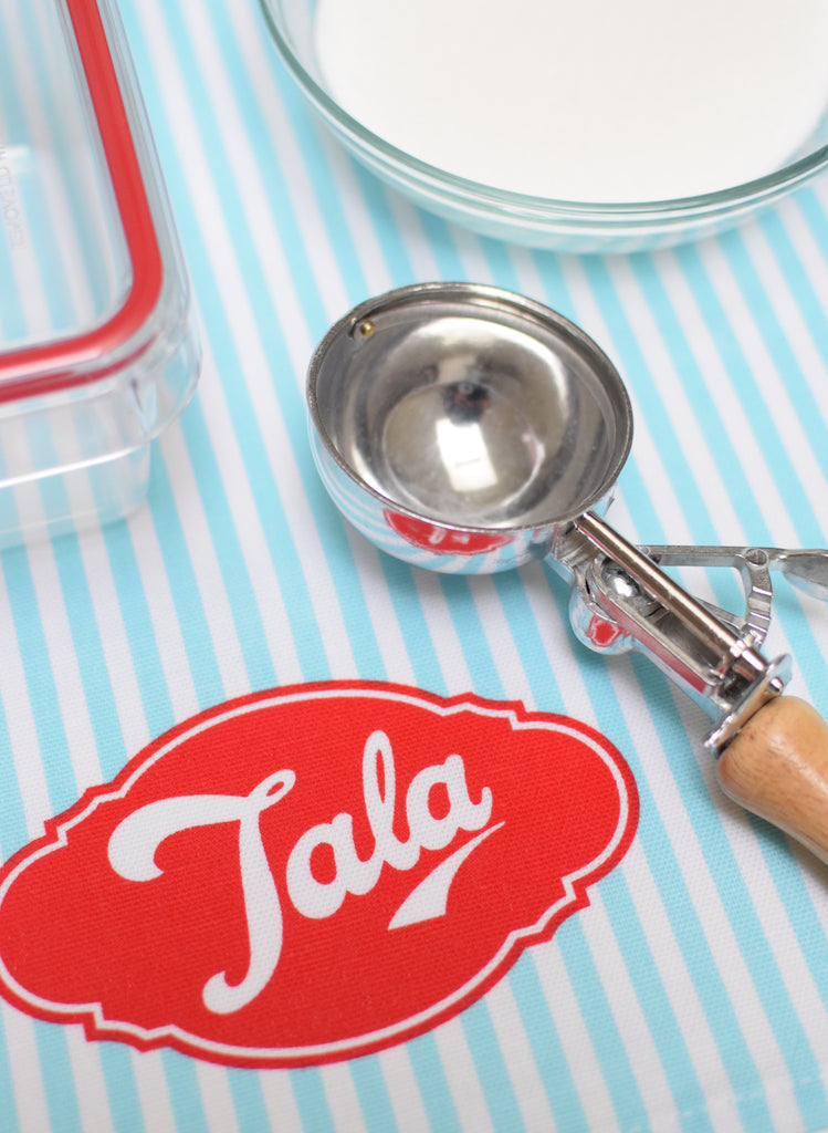 Tala Traditional Pull Handle Food Scoop