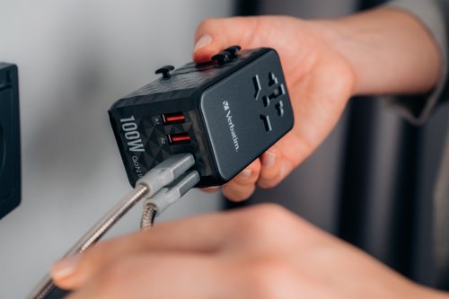 Verbatim UTA-06 GaN III Universal Travel Adapter 2x USB-C PD 100W + QC4+/2x USB-A QC 3.0 Black 32121