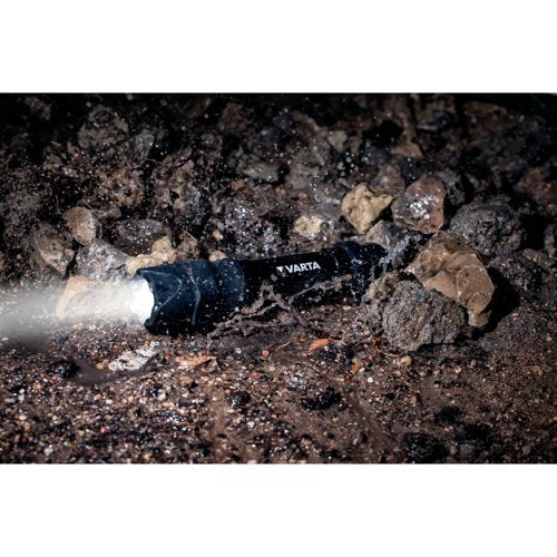 Varta Indestructible F30 Torch 78 Hour Run Time 6xAA Black 18714101421