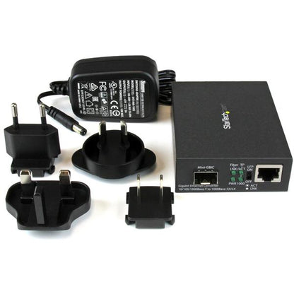 StarTech.com GbE Fiber Media Converter Open SFP Slot