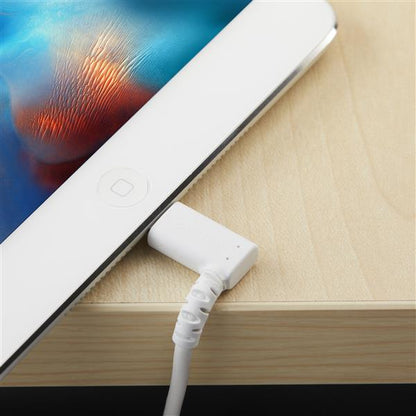 StarTech.com 1m White Angled Lightning to USB Cable