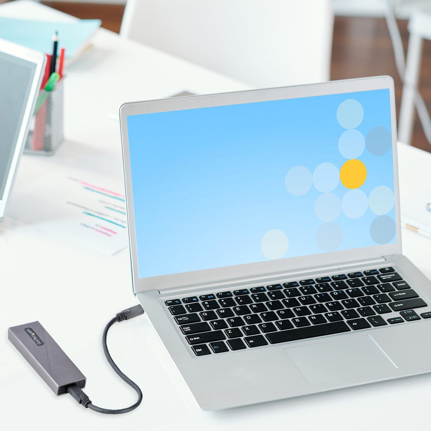 StarTech.com USB-C 10Gbps to M.2 NVMe or M.2 SATA SSD Enclosure Tool-free